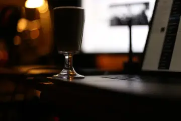 Guía sobre Shadow AI: uso no autorizado de IA generativa en empresas y sus riesgos