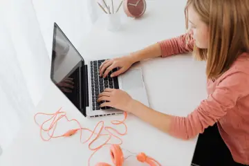 Fotografía de archivo que ilustra: Meta propone práctica intensiva con IA como preparación laboral clave para jóvenes