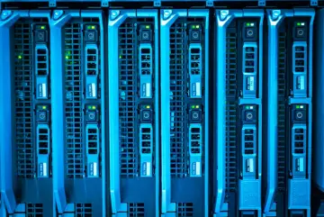 AWS lanza Nova Forge SDK para simplificar el fine-tuning de modelos LLM en empresas