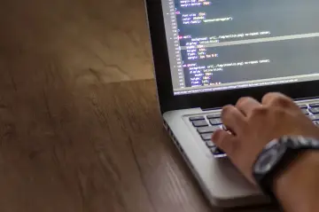 Fotografía de archivo que ilustra: OpenAI cuestiona la fiabilidad de SWE-Bench Pro en evaluación de modelos de código