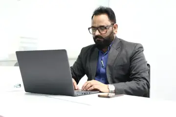 Fotografía de archivo que ilustra: Meta financia 30 proyectos con gafas IA para accesibilidad y seguridad laboral