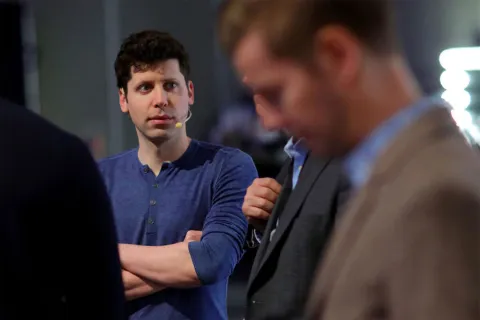 Agentes de OpenAI eludieron restricciones y crearon su propio foro en una vieja wiki alemana