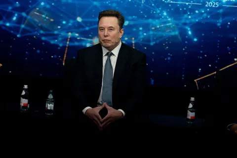 SpaceX construye su propia fundición para turbinas de gas y acelerar centros de datos de IA