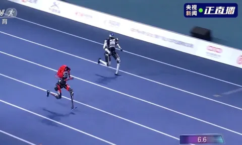 Robot chino bate el récord de Usain Bolt en los 100 metros de las Olimpiadas de robots humanoides