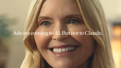OpenAI y Anthropic se enfrentan por publicidad en chatbots antes del Super Bowl