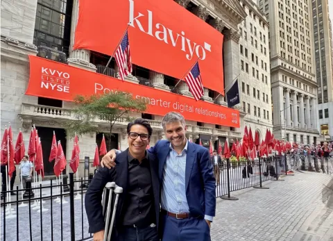 Klaviyo adquiere Agency y nombra a Elias Torres como CPO para liderar agentes IA