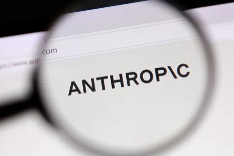 Escritores denuncian errores en reclamos de pago del acuerdo de Anthropic por derechos de autor