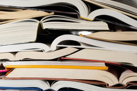 Autores denuncian reclamos indebidos de editoriales y agentes en el acuerdo de Anthropic