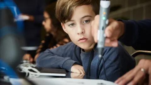Informe PISA 2025: España obtiene su peor nota histórica en medio del debate sobre IA en las aulas