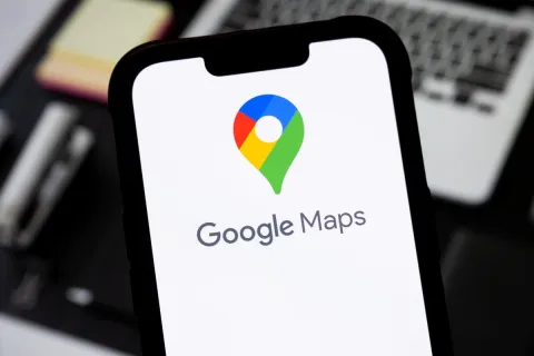 Google Maps añade capacidades de agentes IA para pedidos de comida y reservas de hotel