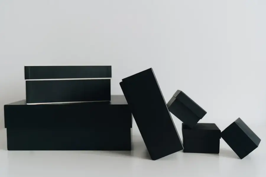Anthropic muestra que un gusano de IA ya corre en TV box baratos y advierte del riesgo de autorreplicación