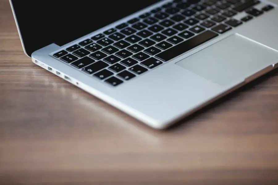 Microsoft presenta Surface Laptop Ultra y Surface RTX Dev Box para ejecutar IA local con Windows