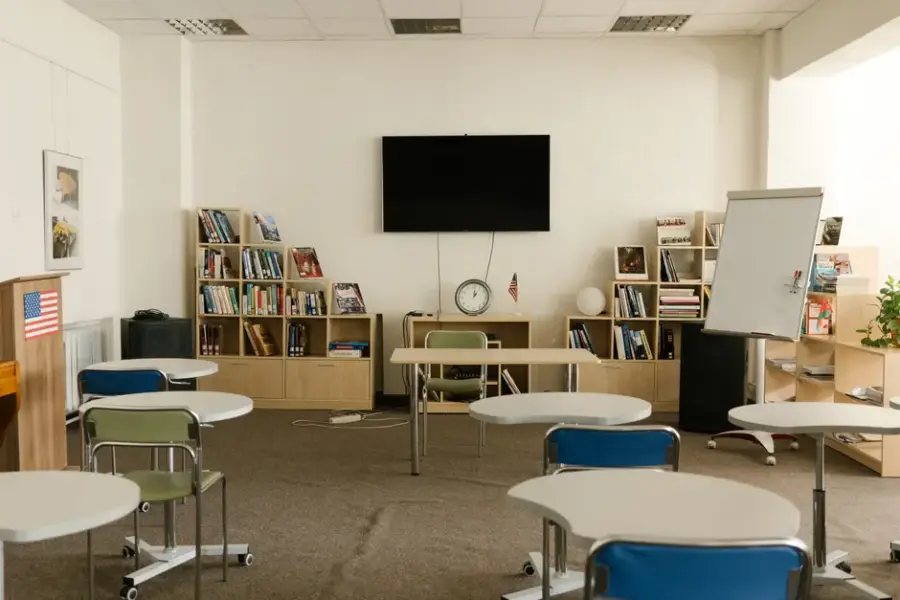 Napster se asocia con GEMS Education para crear 'gemelos digitales' de profesores con IA