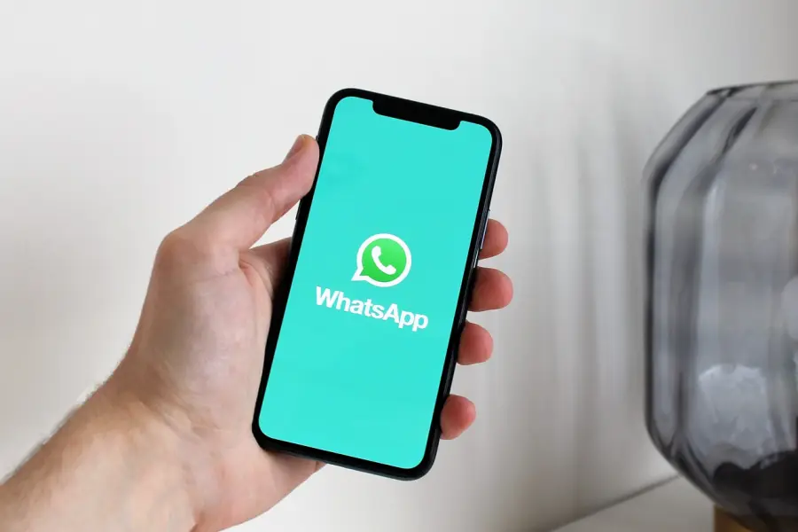 Fotografía de archivo que ilustra: WhatsApp prueba Scam Alert, función de IA local para detectar estafas