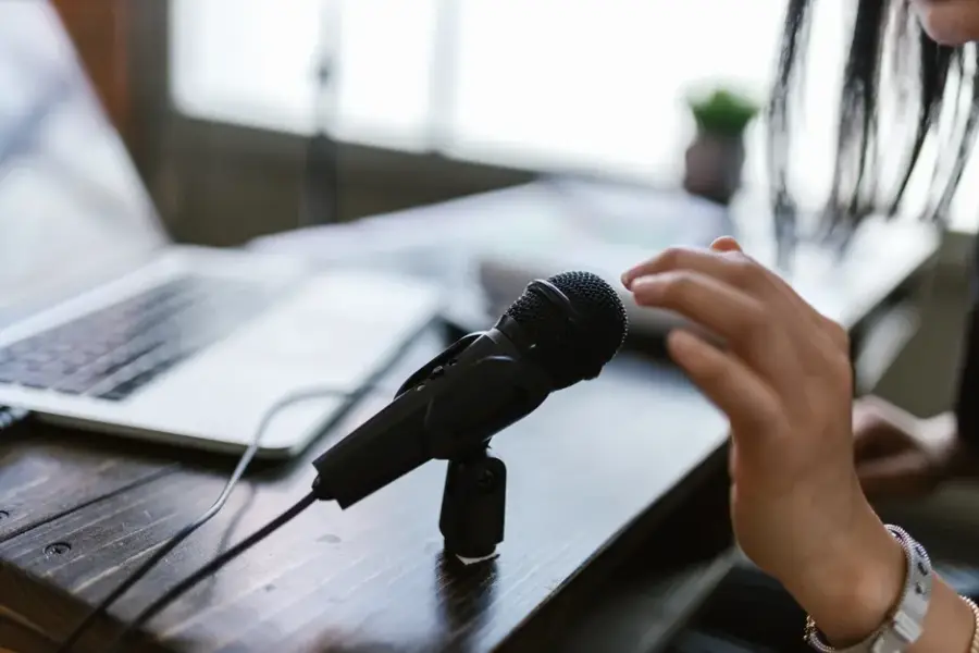 Fotografía de archivo que ilustra: IBM actualiza su familia Granite Speech con un nuevo modelo de voz de 2B parámetros y una versión más rápida