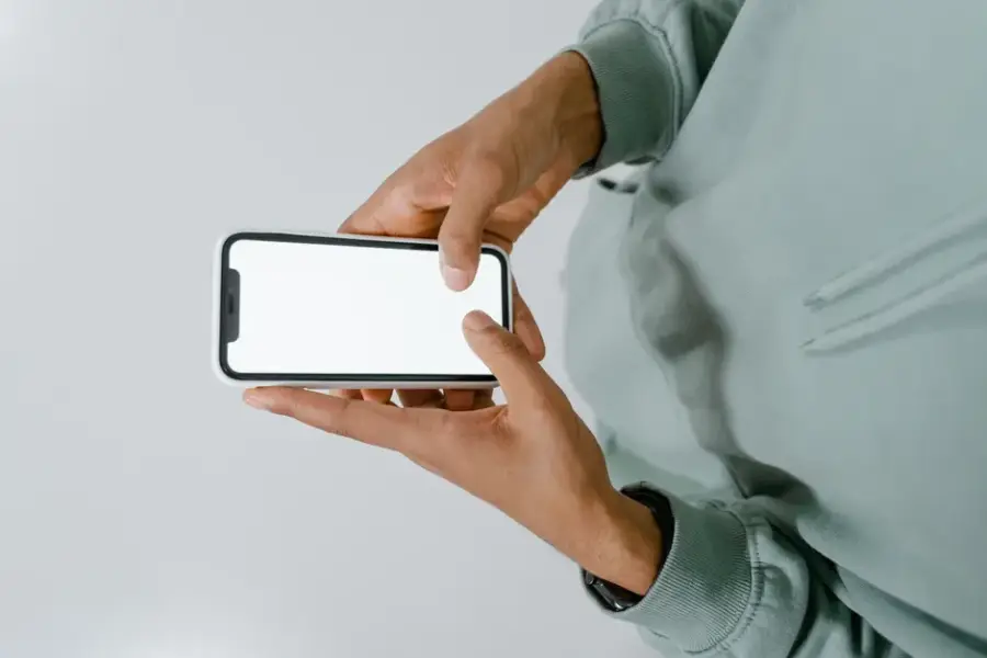 OpenAI lanza prueba virtual de ropa y favoritos en ChatGPT