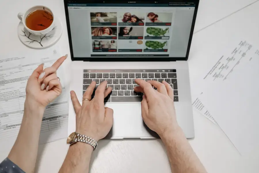 Fotografía de archivo que ilustra: Un agente de IA se unió a una lista de investigadores de internet y provocó una crisis de respuestas