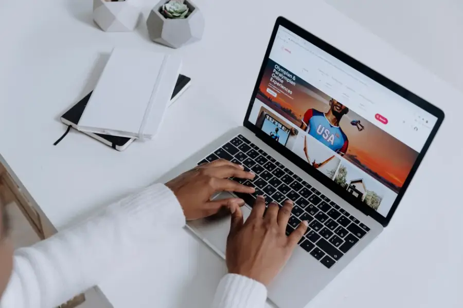 Fotografía de archivo que ilustra: Chrome podrá buscar en Gmail datos para rellenar formularios, solo en EE. UU. por ahora
