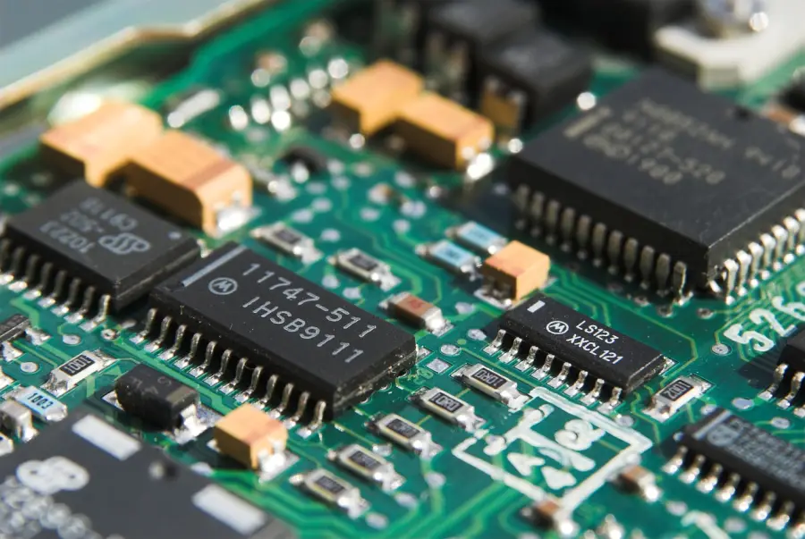 Fotografía de archivo que ilustra: Amazon explica cómo perfilar modelos PyTorch en sus chips Trainium con TorchNeuron