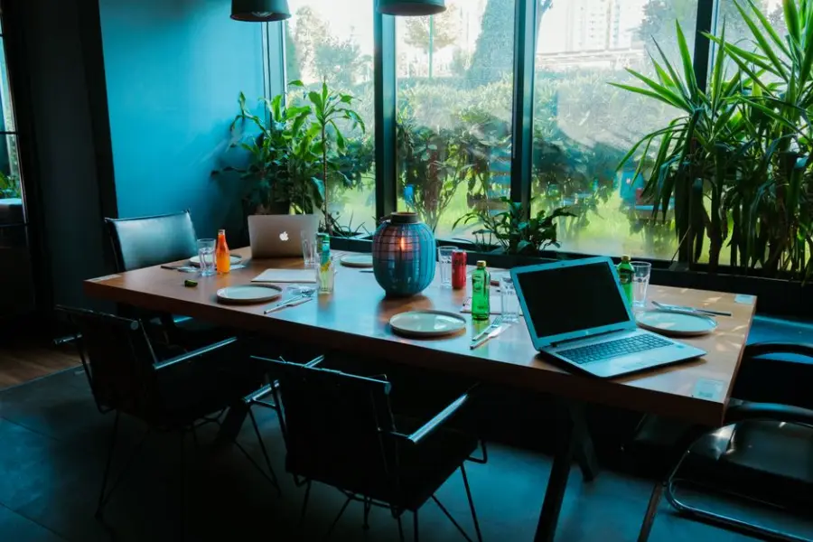 Superhuman adquiere la startup de transcripción de reuniones Fathom