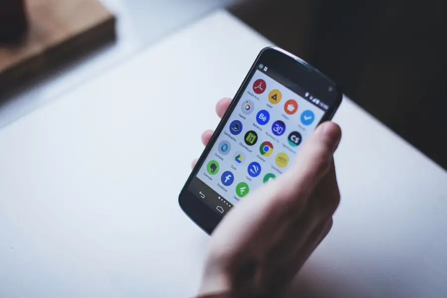 Fotografía de archivo que ilustra: DeepMind optimiza recomendación de apps en Google Play con aprendizaje automático avanzado