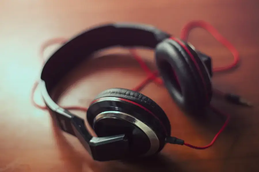 YouTube Music empieza a etiquetar las canciones creadas principalmente con inteligencia artificial