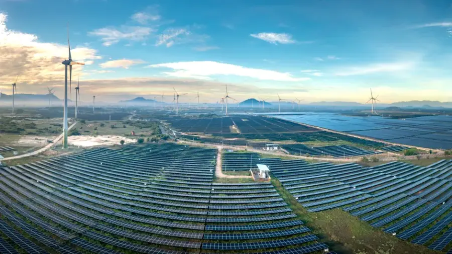 Sánchez advierte a los centros de datos de IA sobre el consumo eléctrico y exige más renovables