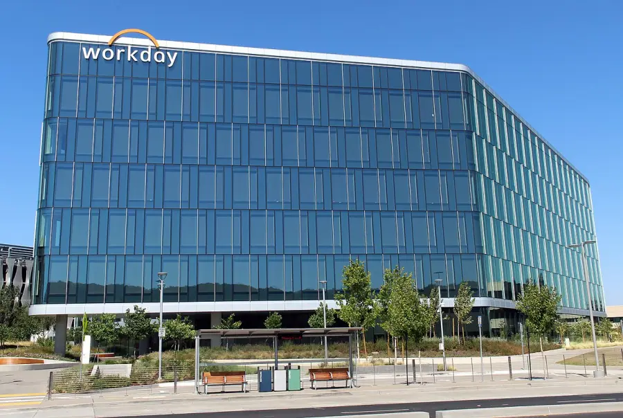 Datos del BCE y Workday: la IA ahorra una mediana de tres horas semanales de trabajo