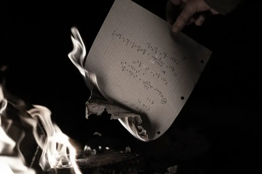 OpenAI publica 722 manuscritos con soluciones matemáticas generadas por un modelo no publicado