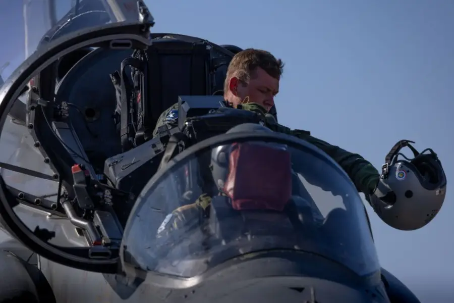 Fotografía de archivo que ilustra: Países Bajos usa IA para monitorear actividad cerebral de pilotos de combate