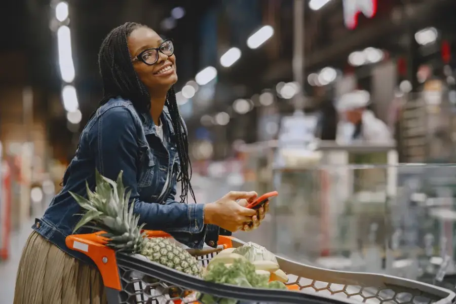Walmart lanza Sparky, asistente de compras con IA generativa en su app en México