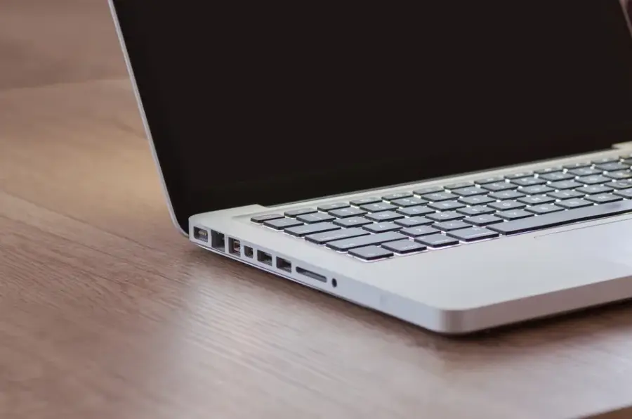 Microsoft retira la marca Copilot+ PC de sus nuevos equipos Surface