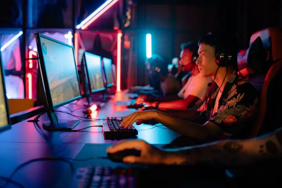 Fotografía de archivo que ilustra: AlphaStar alcanza nivel Grandmaster en StarCraft II sin restricciones mediante aprendizaje multiagente