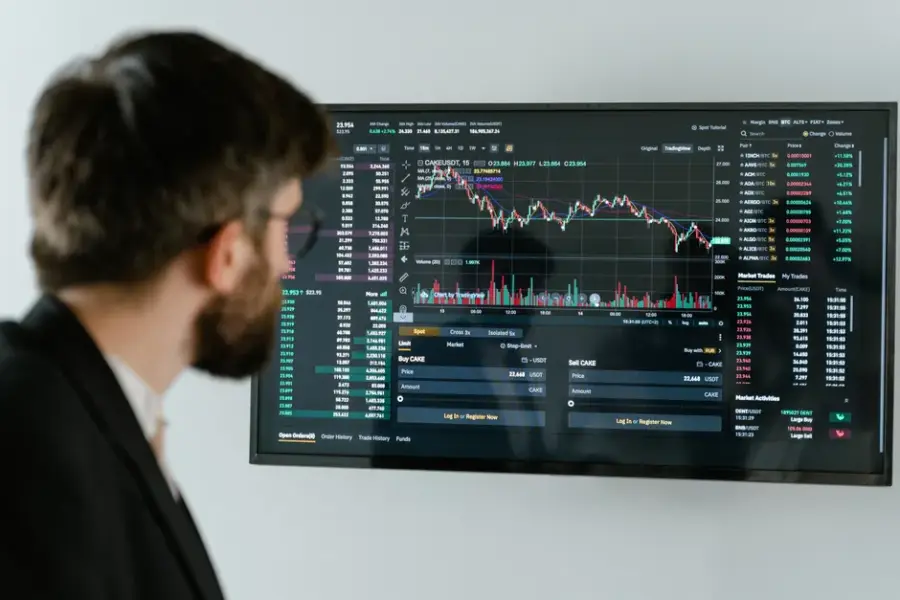 Caen las acciones de chips e IA por el coste de financiar la infraestructura de IA