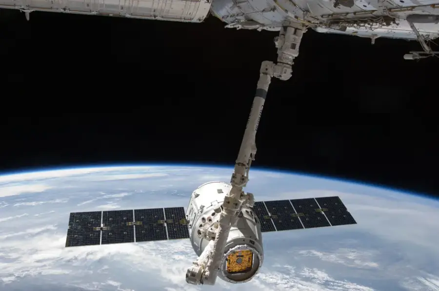 Google lanzará su primer satélite de prueba del Proyecto Suncatcher para centros de datos de IA en órbita