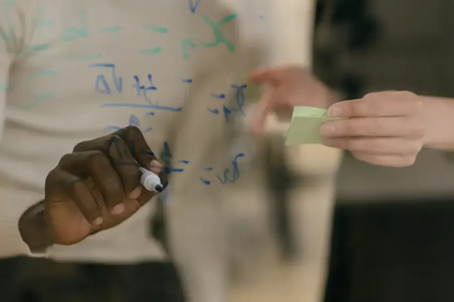Expertos cuestionan que la demostración de Navier-Stokes presentada por OpenAI siga el enfoque que la empresa describe