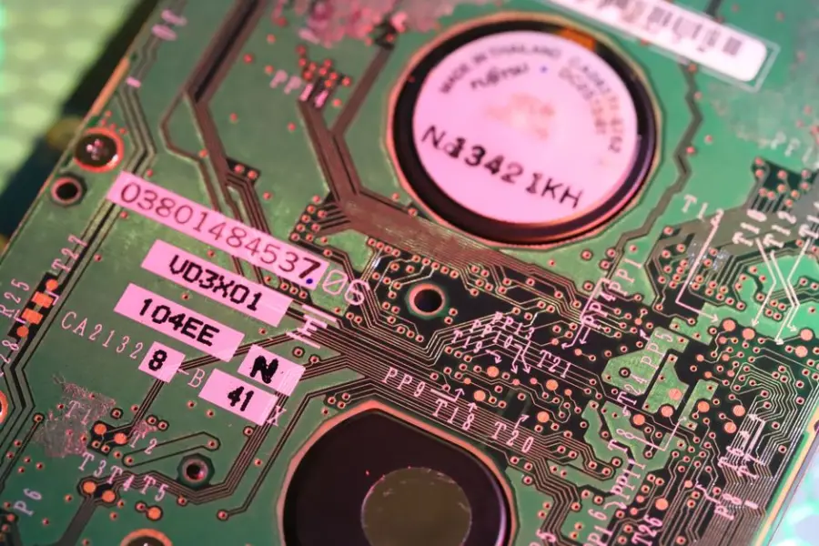 Startups de chips IA reciben $1.100M en financiación; MatX lidera con $500M