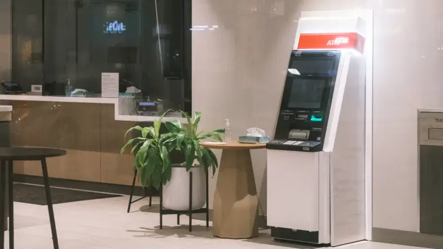 Banco Sabadell firma con T-Systems una plataforma para escalar la IA agéntica con gobierno y soberanía