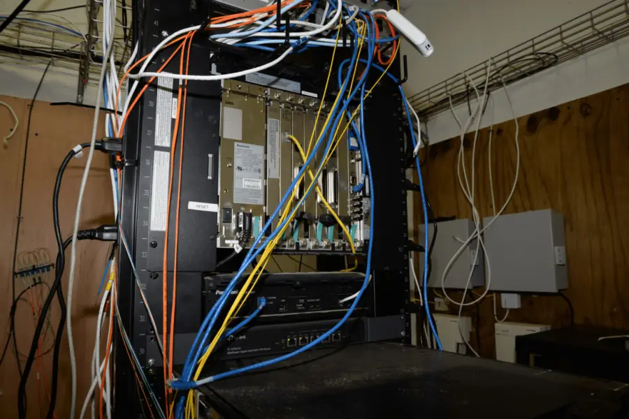 Fotografía de archivo que ilustra: Análisis técnico advierte sobre inconsistencias en el enrutamiento de proveedores de OpenRouter