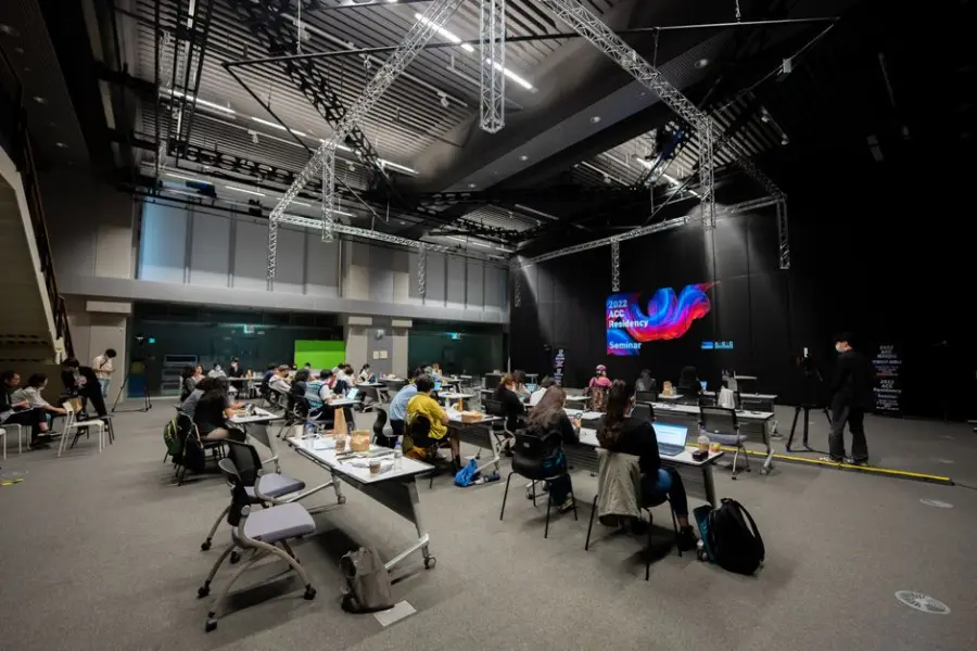 Fotografía de archivo que ilustra: Google DeepMind presenta 80+ papers en ICML 2024 sobre AGI, scaling y multimodalidad