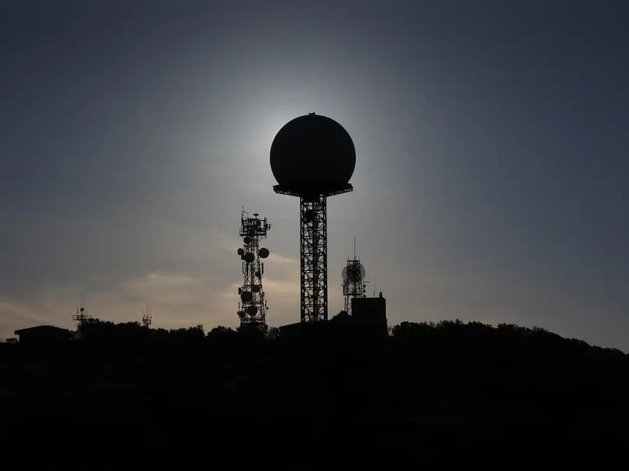 La FAA lanza sistema de IA de 875 millones de dólares para gestionar el espacio aéreo de EE.UU.