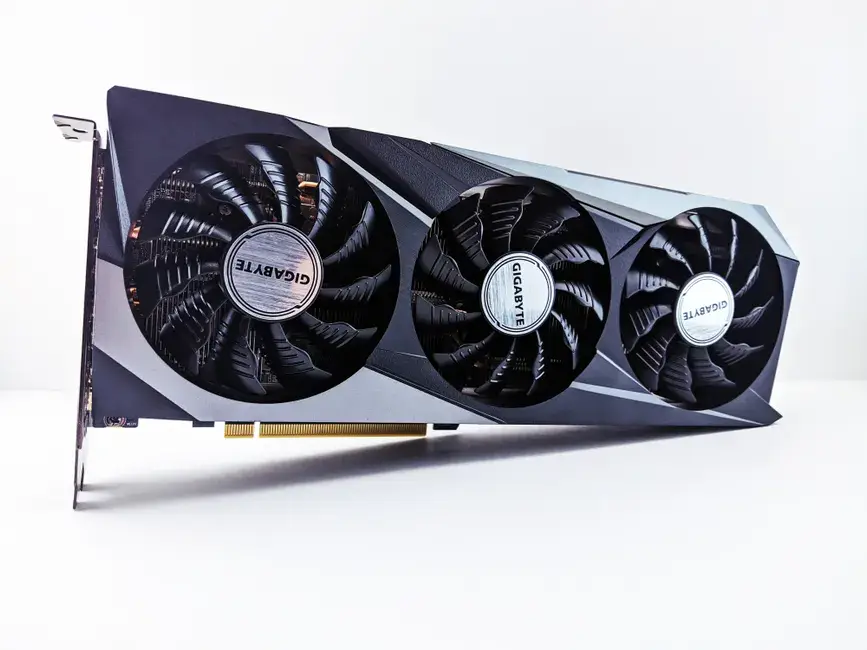 Fotografía de archivo que ilustra: Modders duplican el rendimiento de IA de placas Nvidia GeForce eliminando un límite de firmware