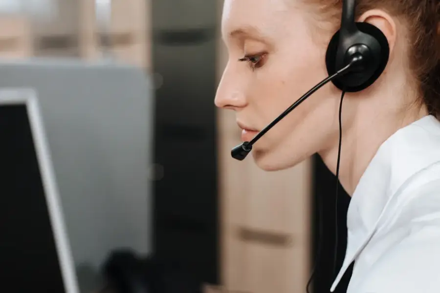 Deepgram reporta entre 11 y 70 % más audio procesado por dólar al portar Nova-3 a AWS Trainium2