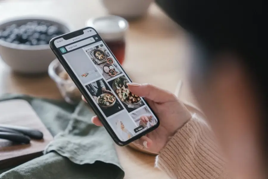 Fotografía de archivo que ilustra: Google integra apps como Instacart y Canva en AI Mode de Search
