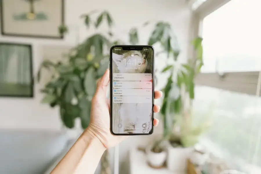 Google lanza 'Call for Me', función de Gemini que hace llamadas telefónicas en Pixel 11