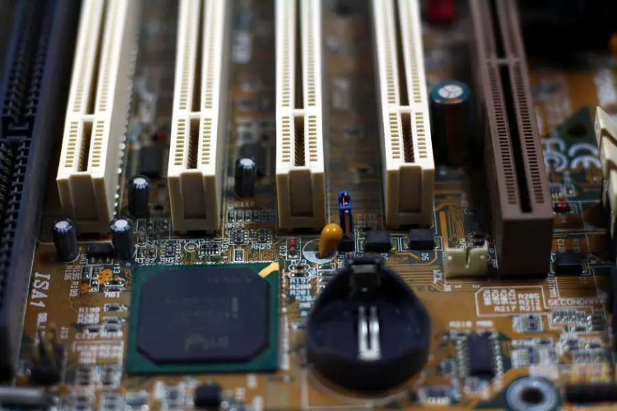 Fotografía de archivo que ilustra: Gigabyte lanza placas base DDR4 ante crisis de memoria por demanda de IA