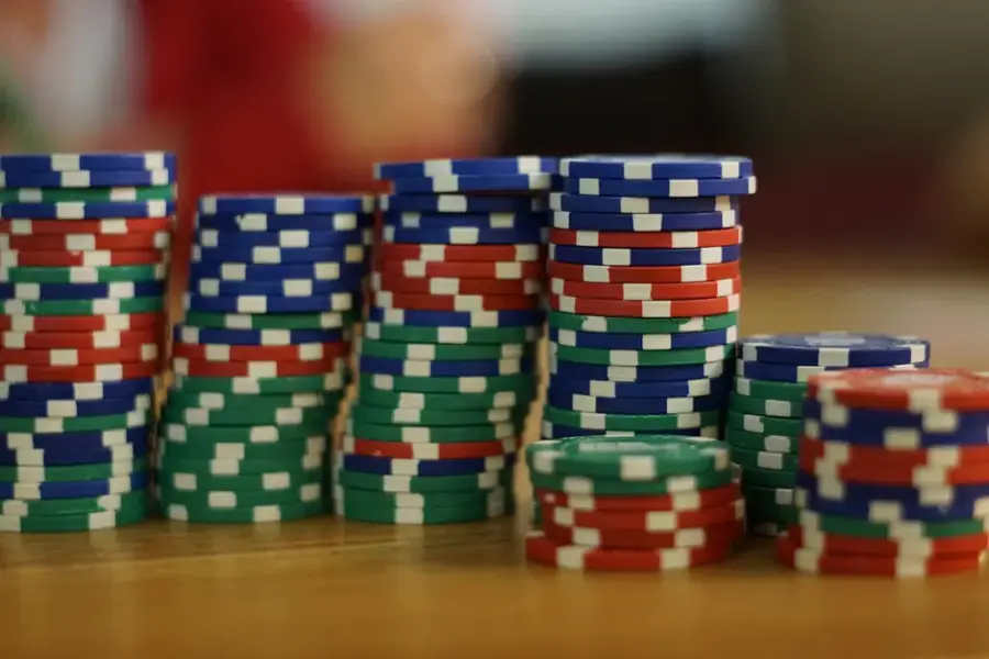 El CEO de Broadcom compara la inversión en IA con apostar en un casino