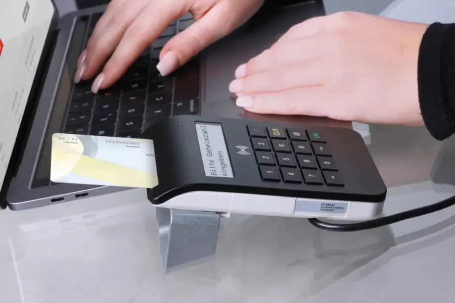 Fotografía de archivo que ilustra: Microsoft pide tratar a los agentes de IA como amenazas internas por su falta de fiabilidad
