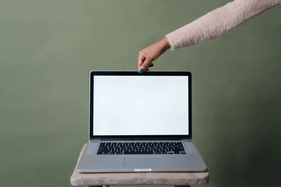 Apple exigirá permiso explícito para que agentes de IA accedan a archivos en macOS