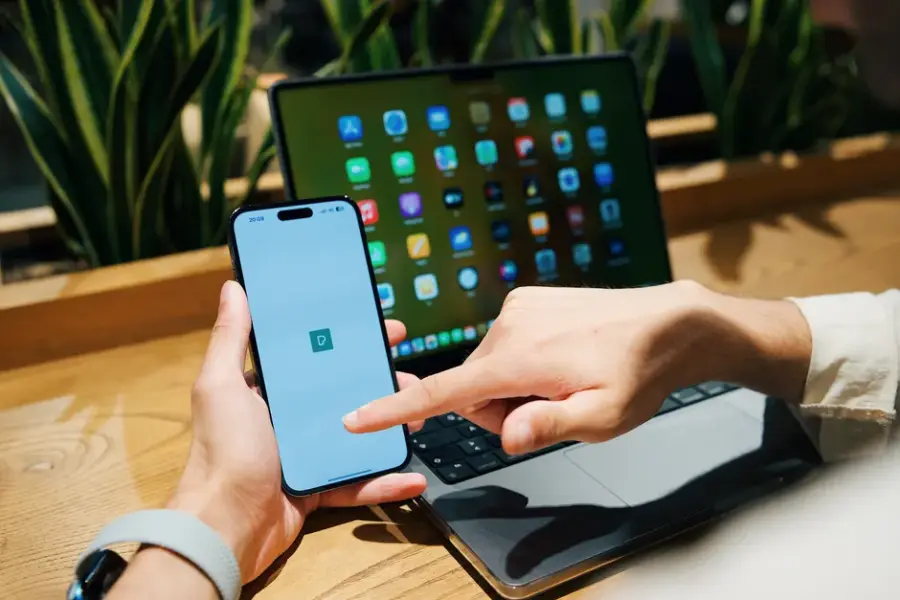 Fotografía de archivo que ilustra: Siri AI ya funciona en español con iOS 27.2, pero no está disponible para usuarios de la UE